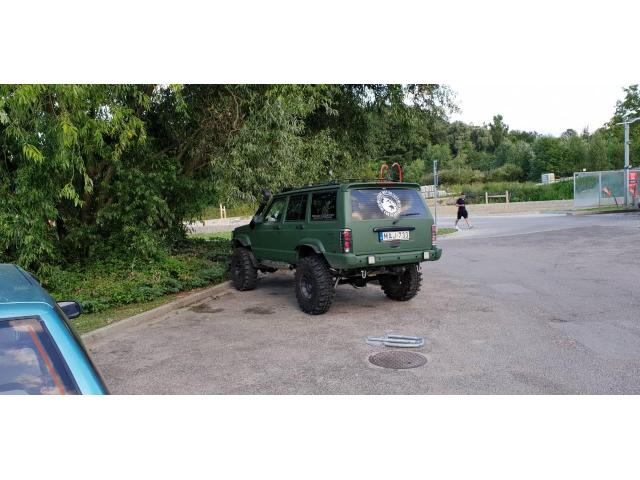Jeep Cherokee 2.5td vadàszautò